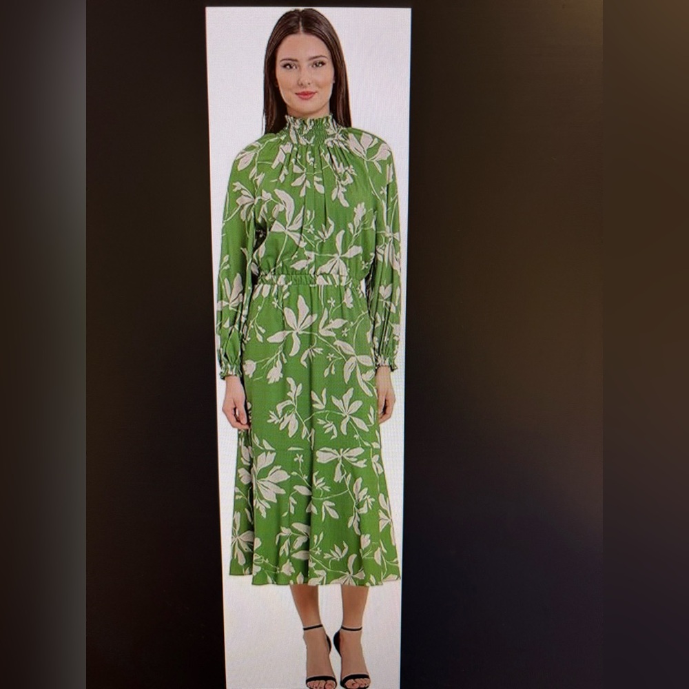 Maggy London Anaya green print smocked collar raglan sleeve midi dress